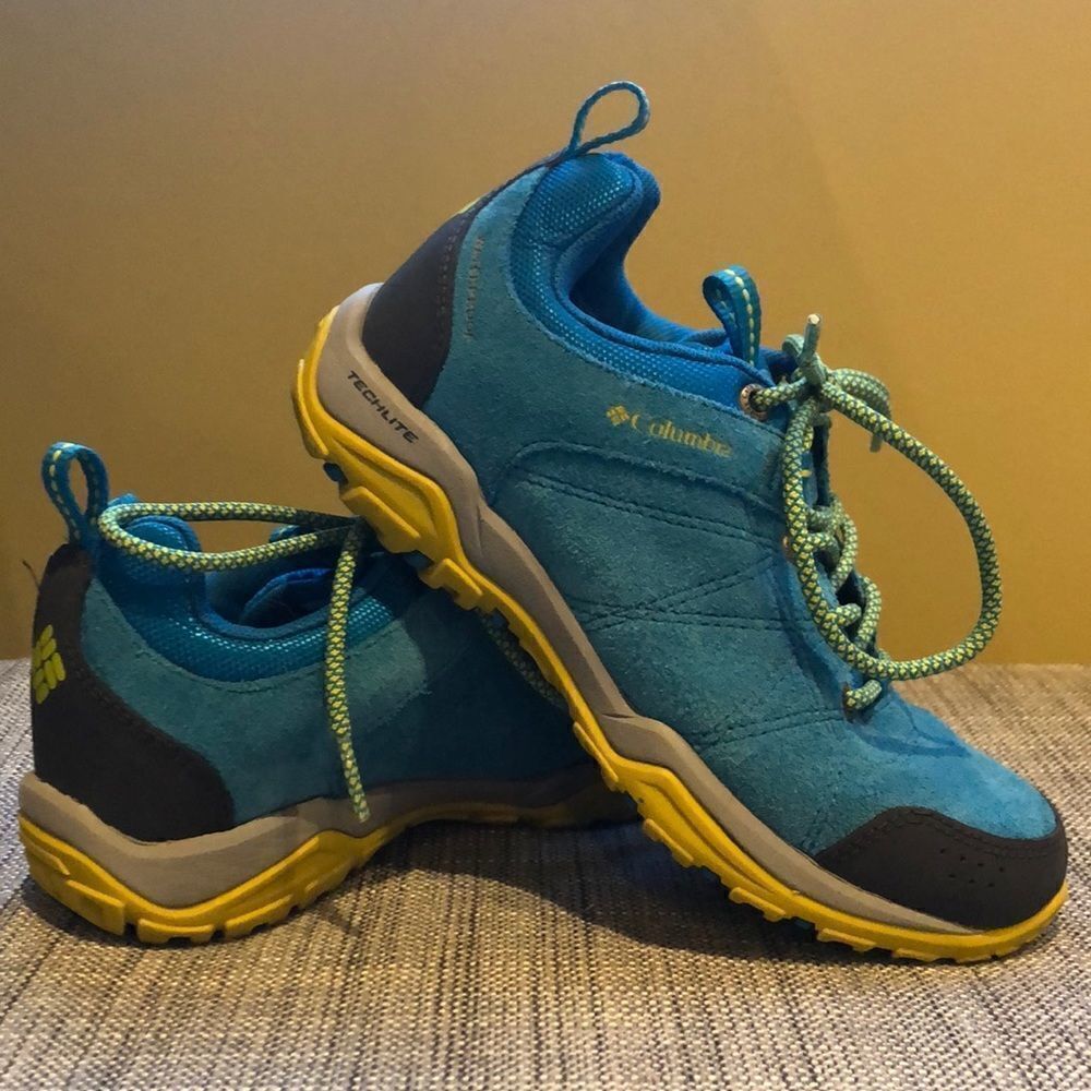 EUC!! Columbia waterproof Shoes